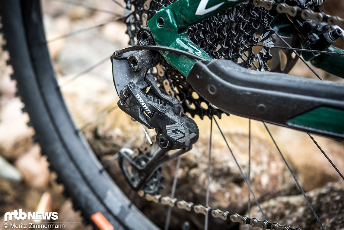 Dank SRAM GX Eagle 12-fach Schaltung sollte man beinahe jeden Trail aus eigener Kraft erreichen können.