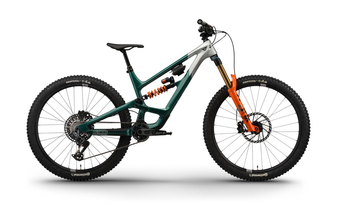 CAPRA-29-CF-MY25-Core4-DeepGreen-side w