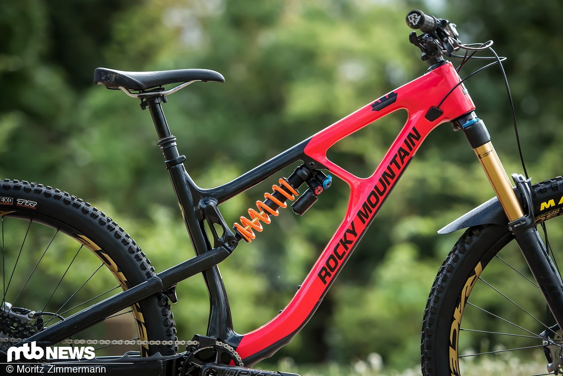 Optisch erinnert das neue Slayer deutlich an das Vollgas-Trailbike Altitude.