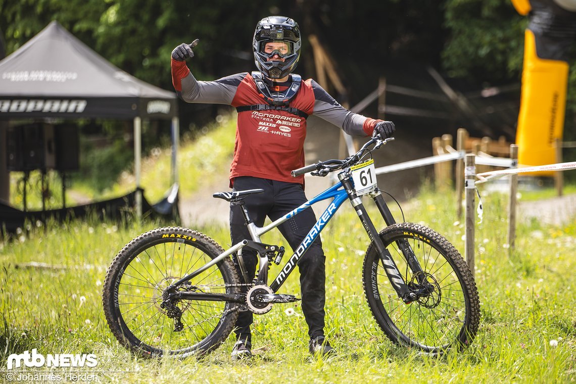 Downhiller-129
