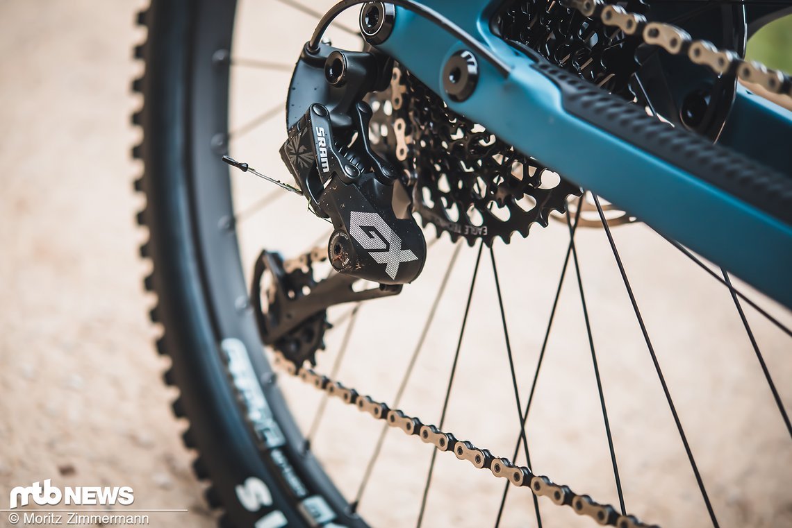 Geschaltet wird mit der SRAM GX Eagle-Gruppe.
