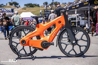 Dieses Igus Singlespeed City-Bike besteht zu 90 % aus Plastik Dieses Igus Singlespeed City-Bike besteht zu 90 % aus Plastik