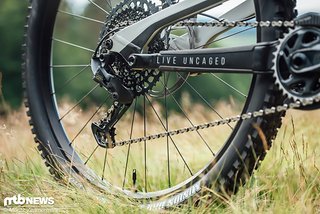 Die brandneue SRAM GX Eagle-Schaltgruppe bietet eine Bandbreite von 520 %. Die brandneue SRAM GX Eagle-Schaltgruppe bietet eine Bandbreite von 520 %.