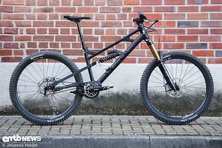 Das Nicolai G1 GPI setzt auf ein elektrisches Smartshift-Getriebe und kombiniert dieses mit einem Gates Carbon-Riemen.