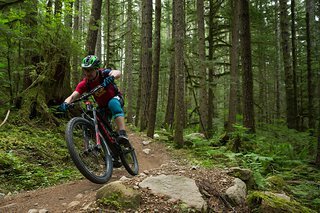 Hier war es noch trocken: "Angry Midget" ist ein toller, flowiger Trail