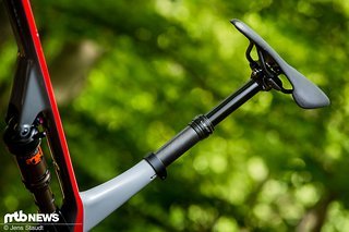 Als einziges Bike in unserem Vergleichstest befindet sich am Canyon Lux eine Dropper Post Als einziges Bike in unserem Vergleichstest befindet sich am Canyon Lux eine Dropper Post