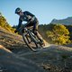 Auf flowigen Trails und in schnellen Kurven bietet das Heck des Habits viel Gegenhalt.