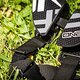 Der Gurt hilft das Brace zu fixieren, damit nichts mehr wackelt